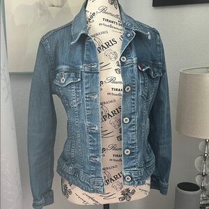 Levi's Women's Classic Blue Jean Jacket